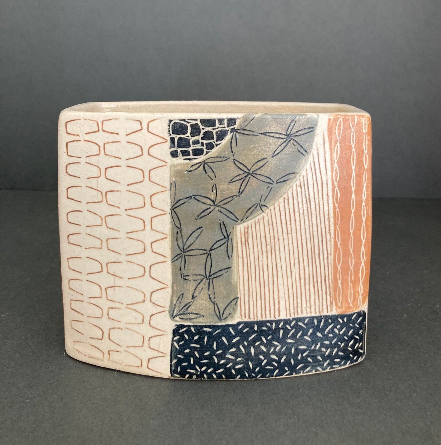 Anna-Marie Magson Medium Vase AM85